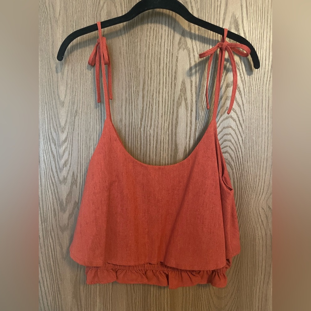Tie-strap tank
